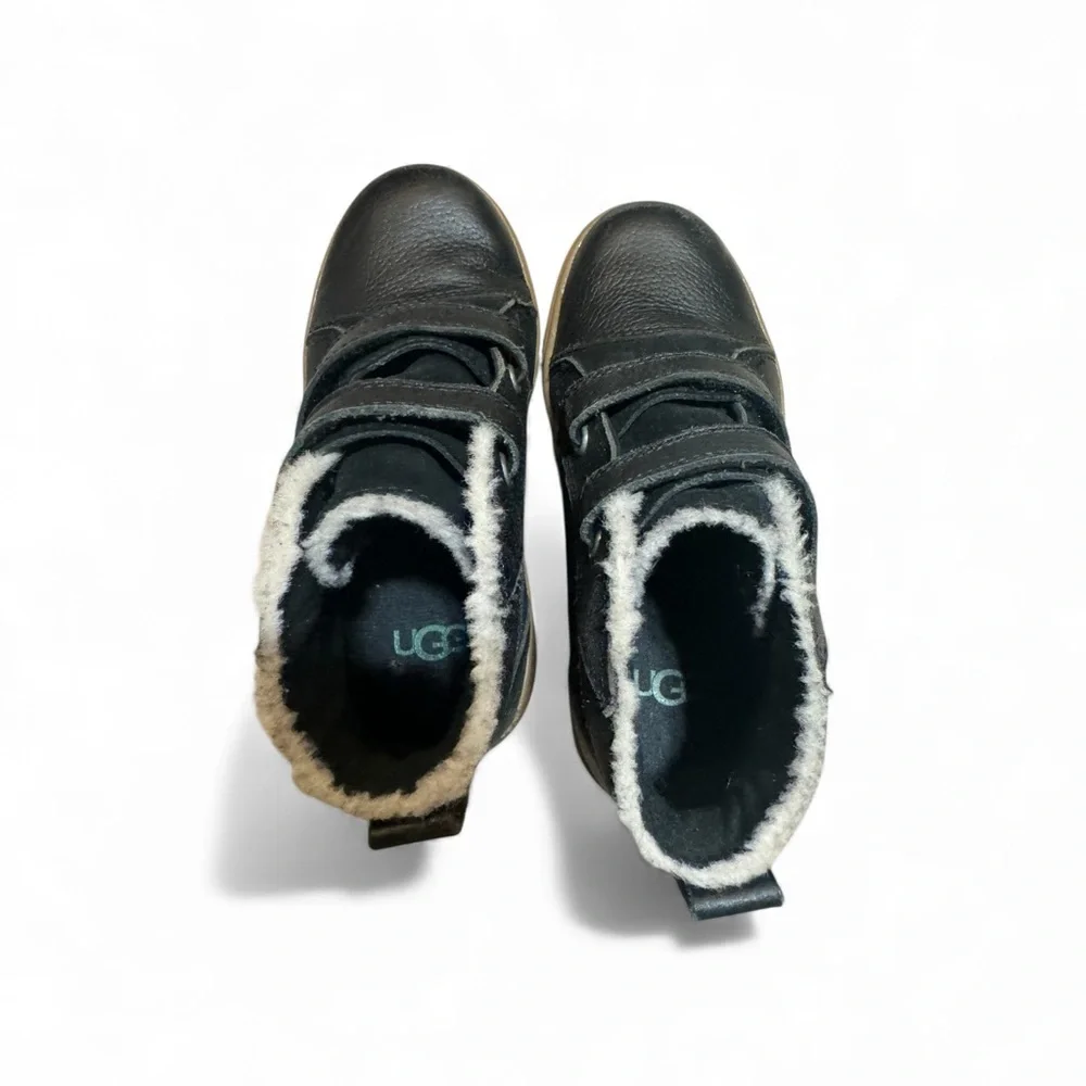 UGG Renon II Kids Black Shearling Sneakers | Velcro | Size